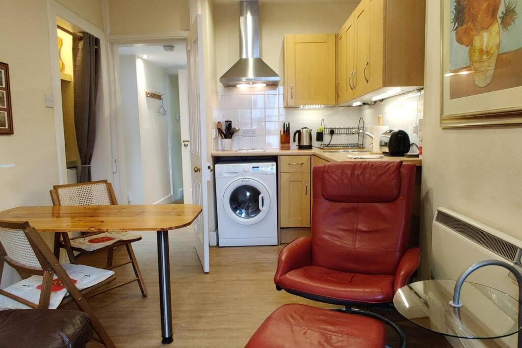 Royal Mile Apt, Just 1 Min From Edinburgh Castle! Eksteriør billede